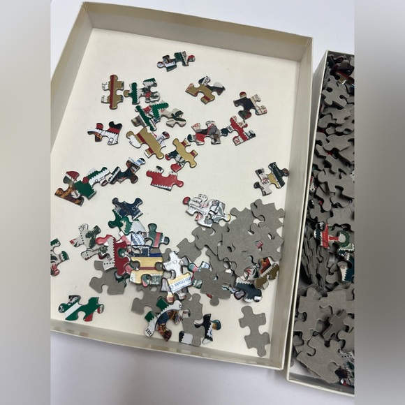 Hallmark ⚜️🧩⚜️ Stamps Jigsaw Puzzle 500 Pieces USPS Holiday Traditions 1997 - Picture 10 of 14
